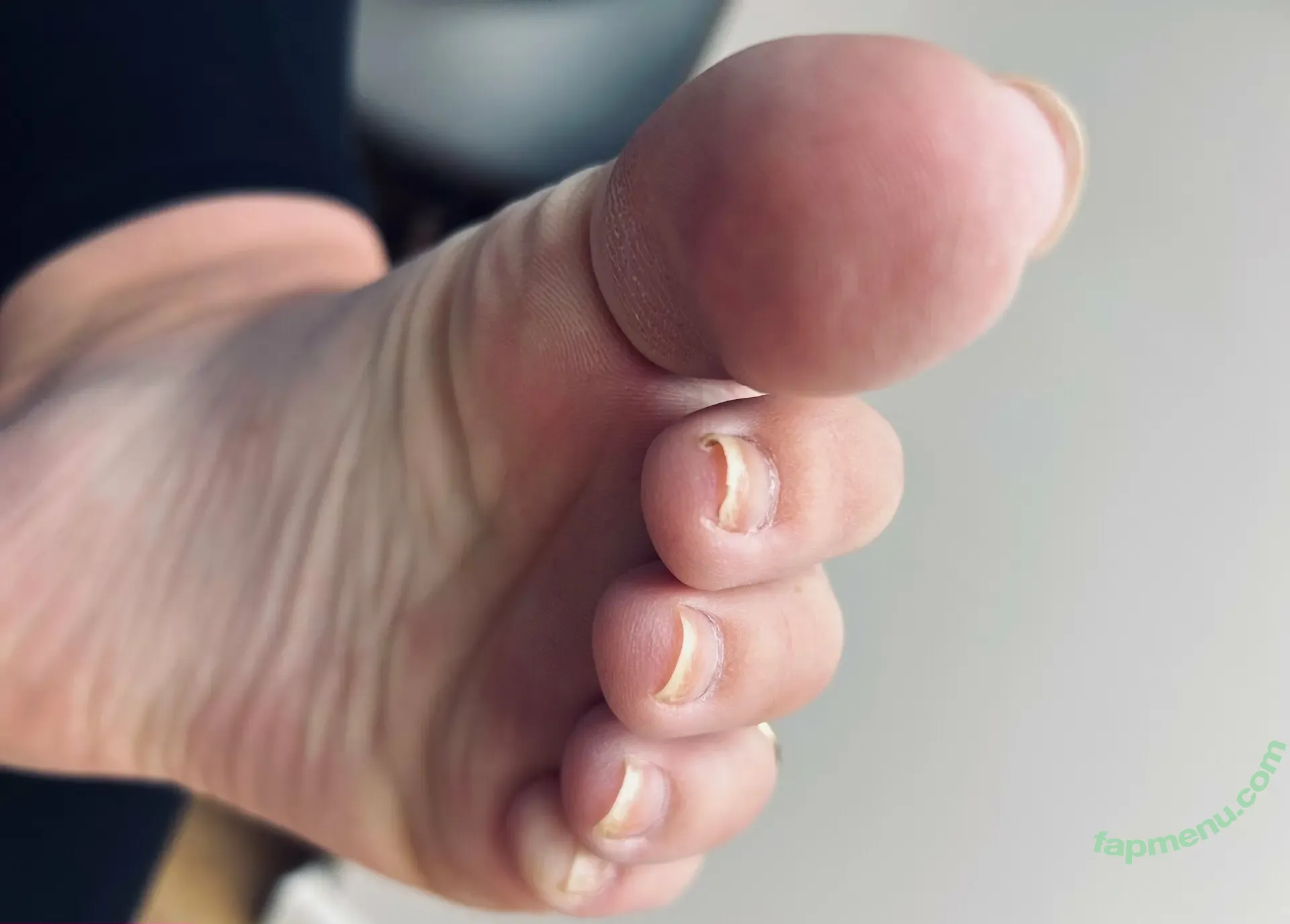 jemsbigfeet nude photo #0020 (jemsbigfeet)