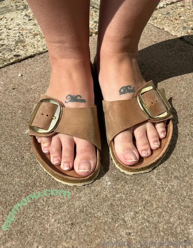 jemsbigfeet nude photo #0086 (jemsbigfeet)