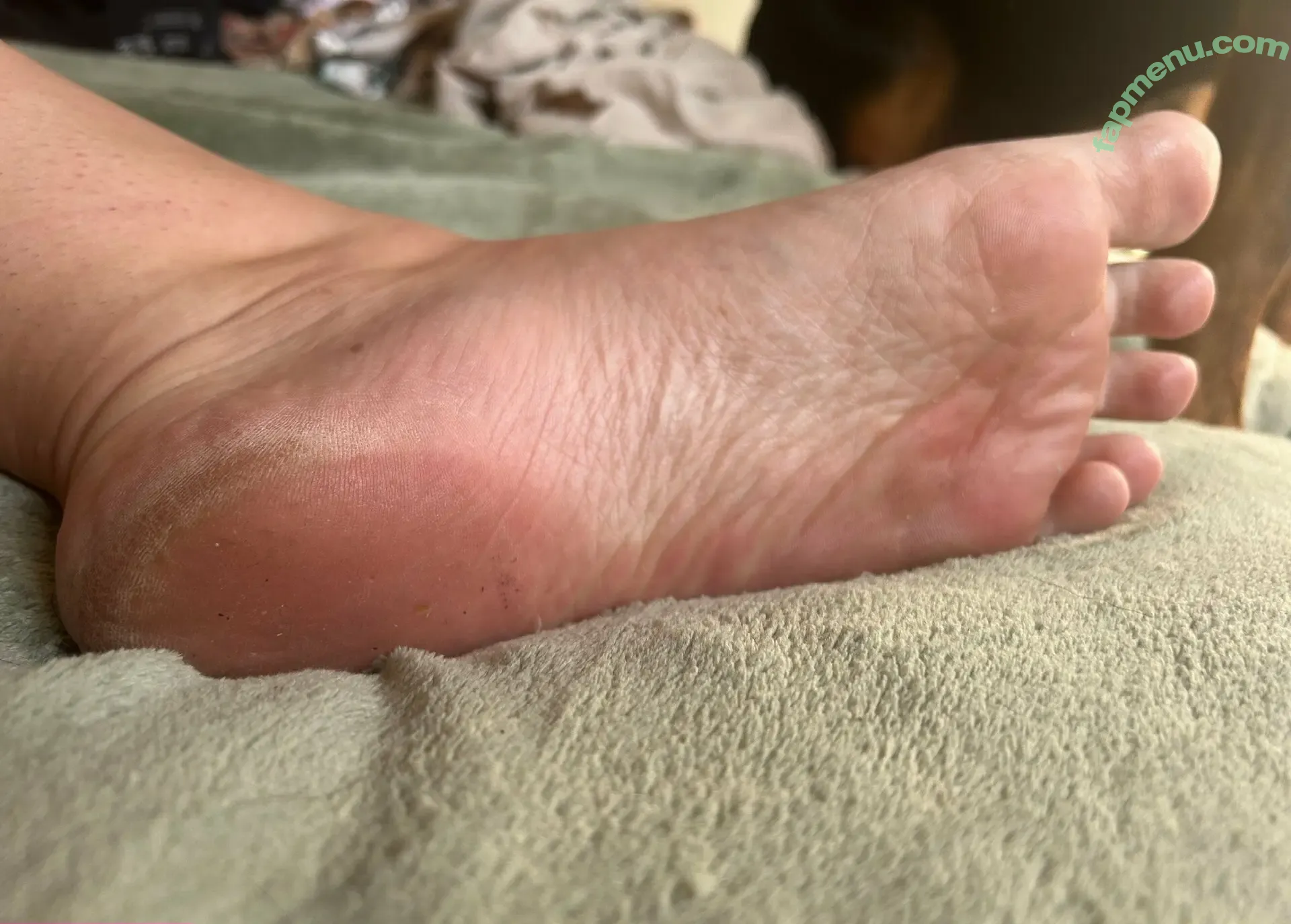 jemsbigfeet nude photo #0089 (jemsbigfeet)