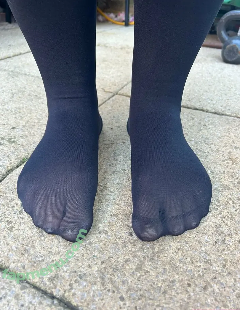 jemsbigfeet nude photo #0099 (jemsbigfeet)