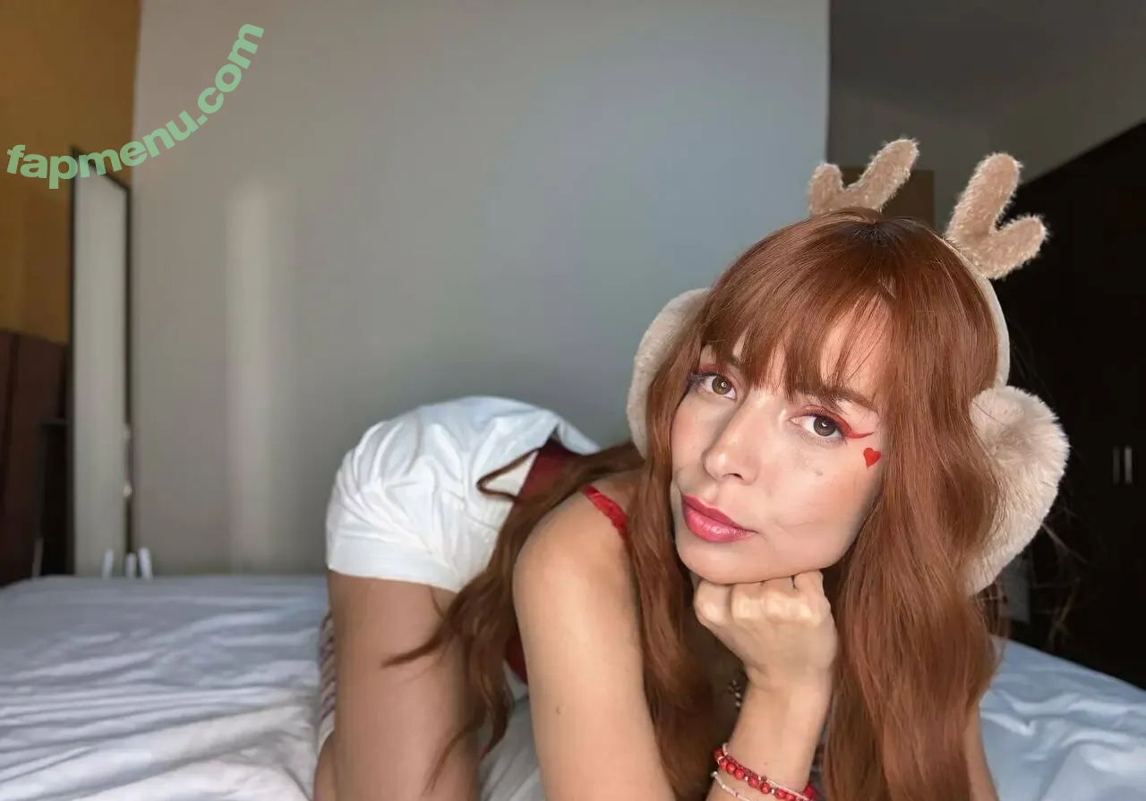 jen_cobrizaa nude photo #0001 (jcobriza)