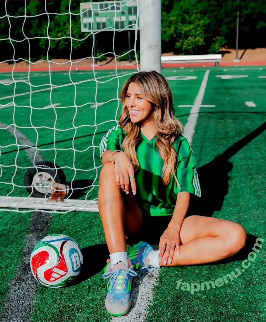 Jen Munoz nude photo #0019 (jenjmunozz)