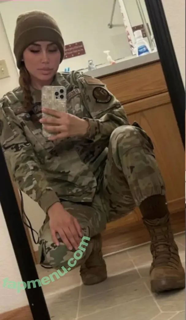 jena_larose nude photo #0173 (jena_larosex)