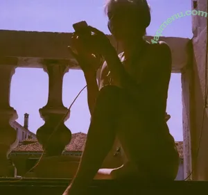 Jena Malone / jenamalone / malonejena nude photo #0108