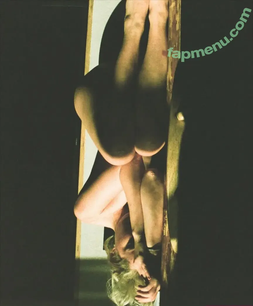 Jena Malone nude photo #0106 (jenamalone / malonejena)