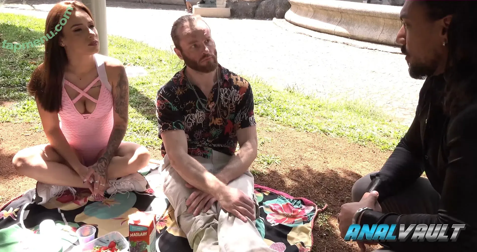 Jenifer Lol nude photo #0035 (Jenifer Carter / atrizjeniferlol / jeniferlol / jenniferazak)