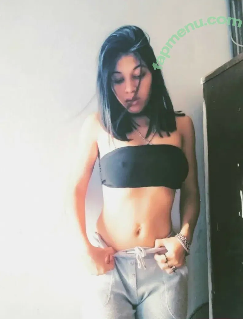 Jenifer Vedia nude photo #0021 (jenii_m03)