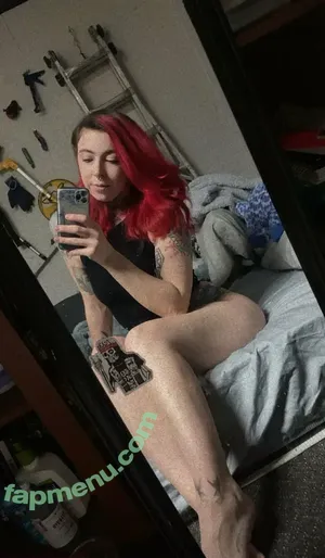 jenisbringingthedrugs / whitetrash_heart_throb nude photo #0012