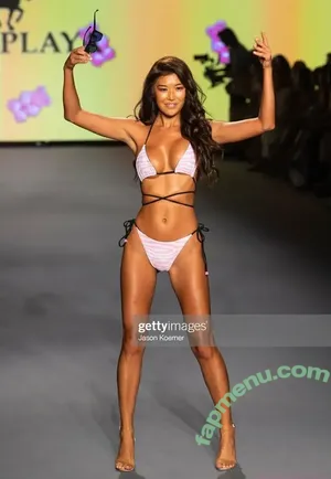 Jenn Lee / Jennifer Lee / _jennlee_ / jennleezy nude photo #0011