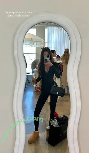 Jenn Lee / Jennifer Lee / _jennlee_ / jennleezy nude photo #0092