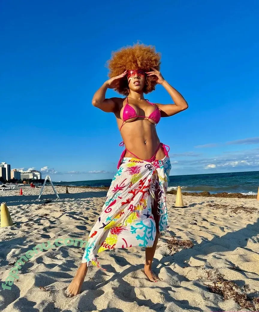 Jenn Morel nude photo #0023 (jennmorel / jennmorelflow)