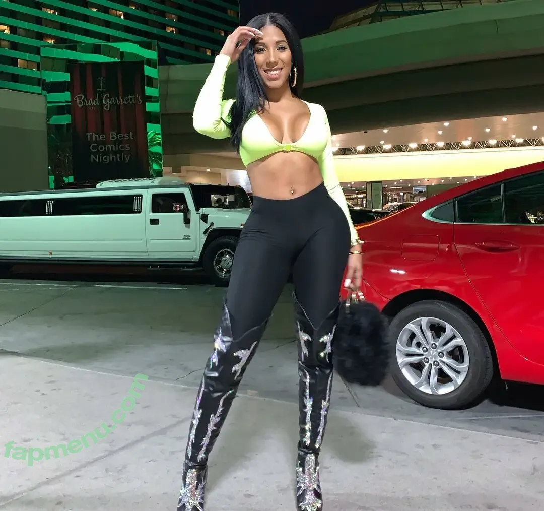 Jenn Morel nude photo #0057 (jennmorel / jennmorelflow)