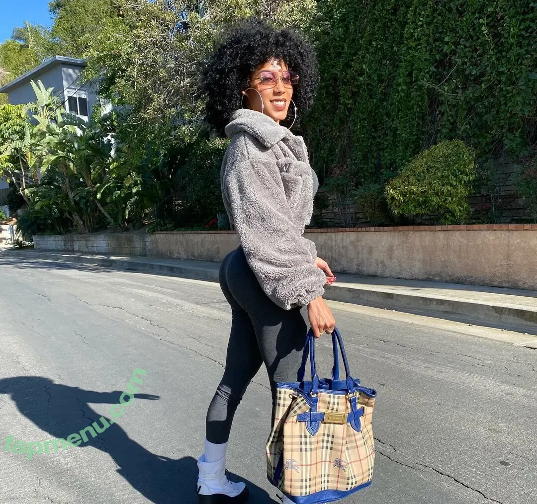 Jenn Morel nude photo #0064 (jennmorel / jennmorelflow)