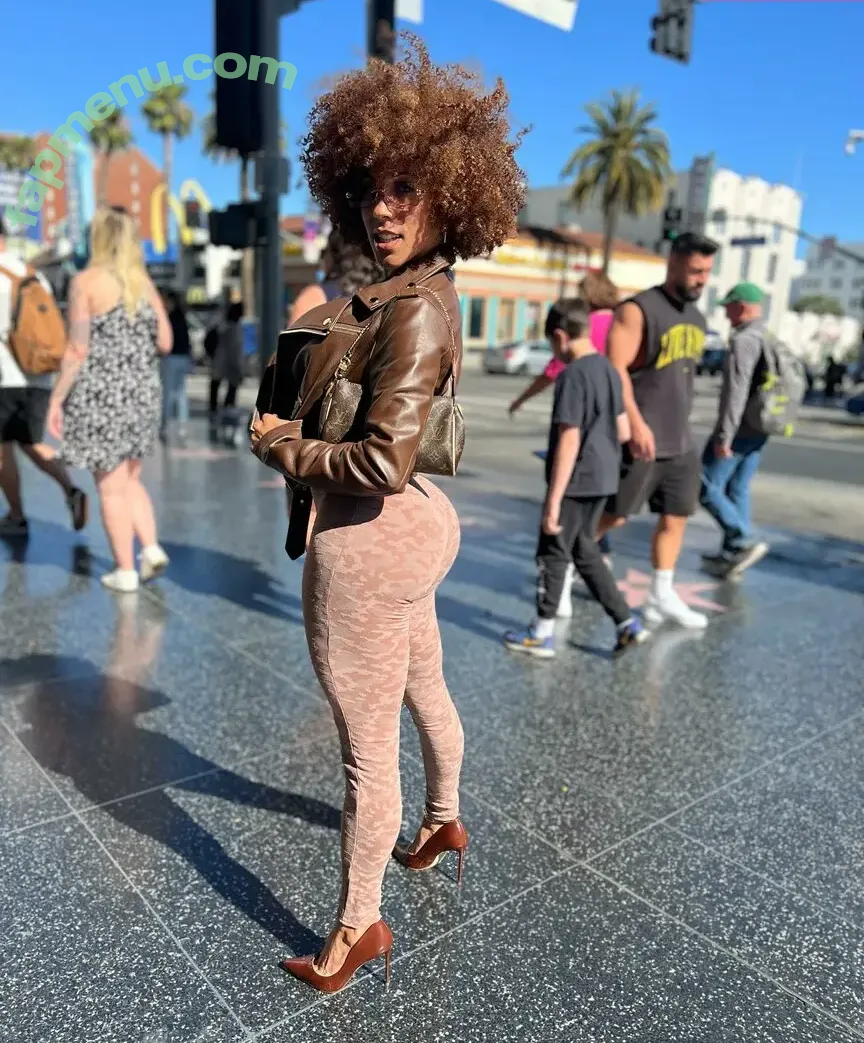 Jenn Morel nude photo #0072 (jennmorel / jennmorelflow)