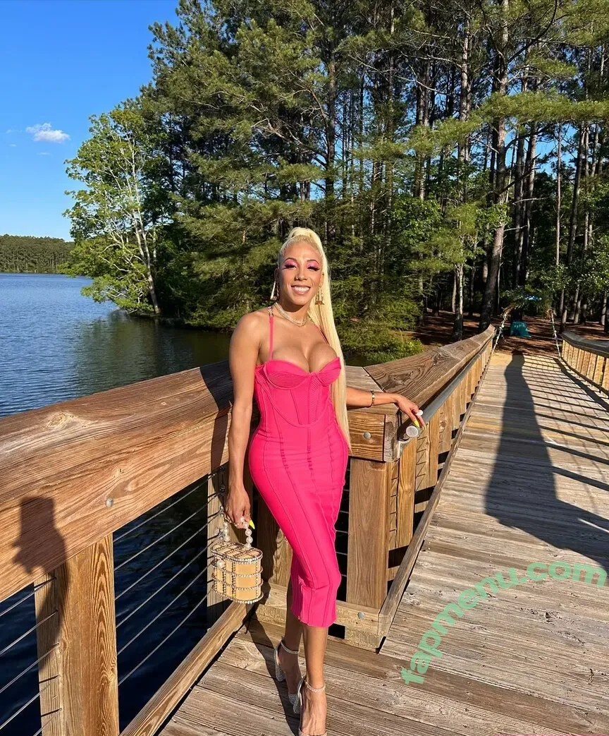 Jenn Morel nude photo #0115 (jennmorel / jennmorelflow)