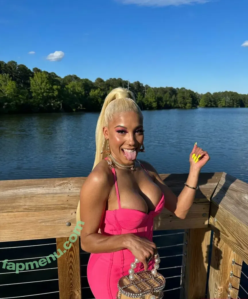 Jenn Morel nude photo #0118 (jennmorel / jennmorelflow)