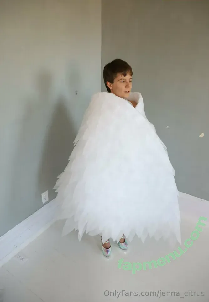 Jenna Citrus nude photo #0107 (jenna_citrus / jennacitrus / jennacitrusart)