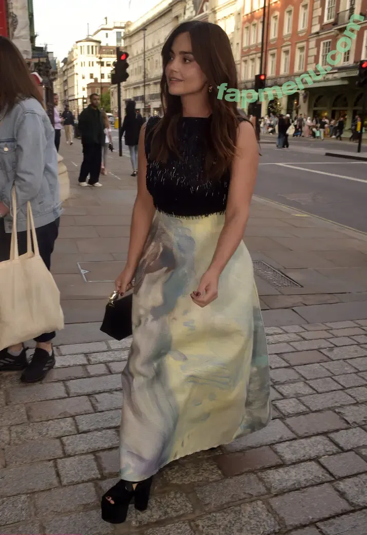 Jenna Coleman nude photo #0071 (jenna_coleman_)