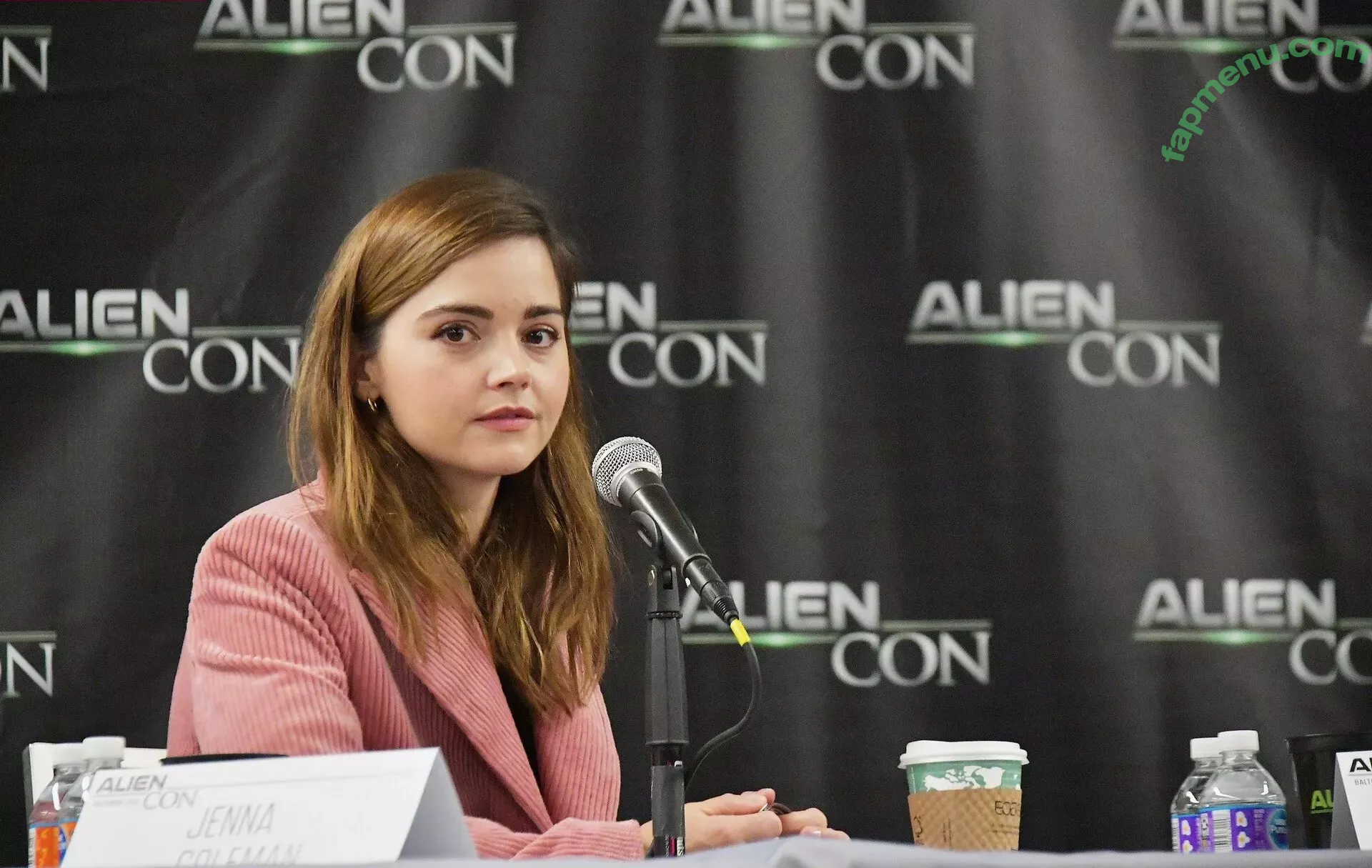 Jenna Coleman nude photo #0021 (jenna_coleman_)
