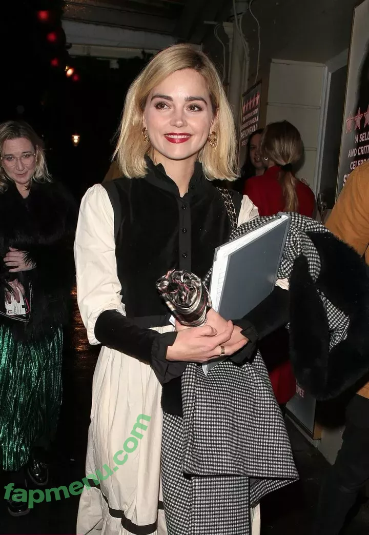 Jenna Coleman nude photo #0065 (jenna_coleman_)