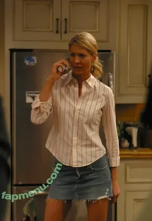 Jenna Elfman / jennaelfman nude photo #0015