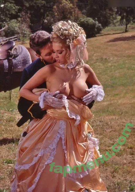 Jenna Jameson nude photo #2097 (jennacantlose / jennajameson)
