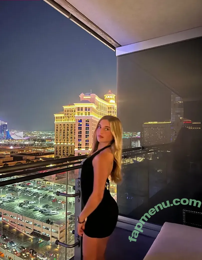 Jenna Mello nude photo #0002 (jennamello11)