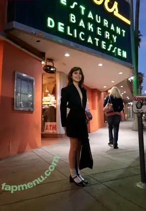 Jenna Ortega / Page / jennaortega nude photo #2583