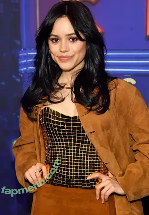 Jenna Ortega / Page / jennaortega nude photo #2621