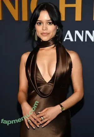 Jenna Ortega / Page / jennaortega nude photo #2681