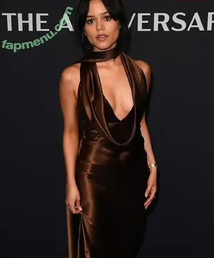 Jenna Ortega / Page / jennaortega nude photo #2701