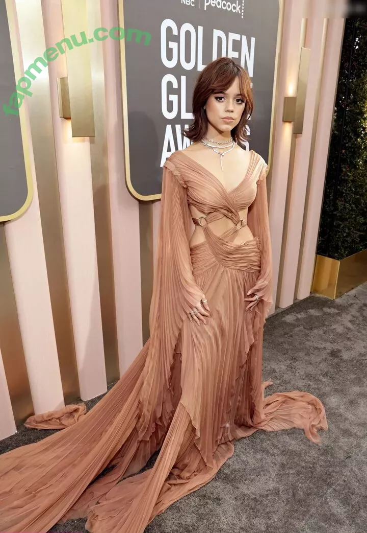 Jenna Ortega nude photo #2268 (Page / jennaortega)