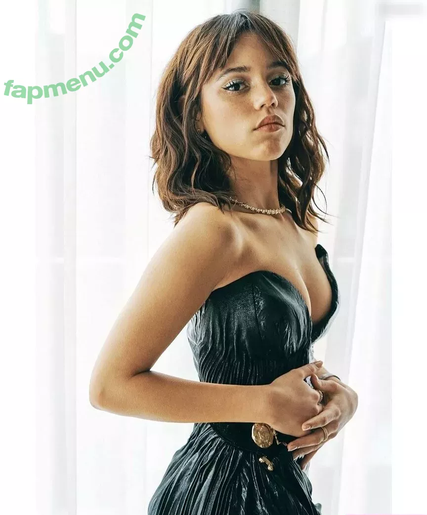 Jenna Ortega nude photo #2279 (Page / jennaortega)