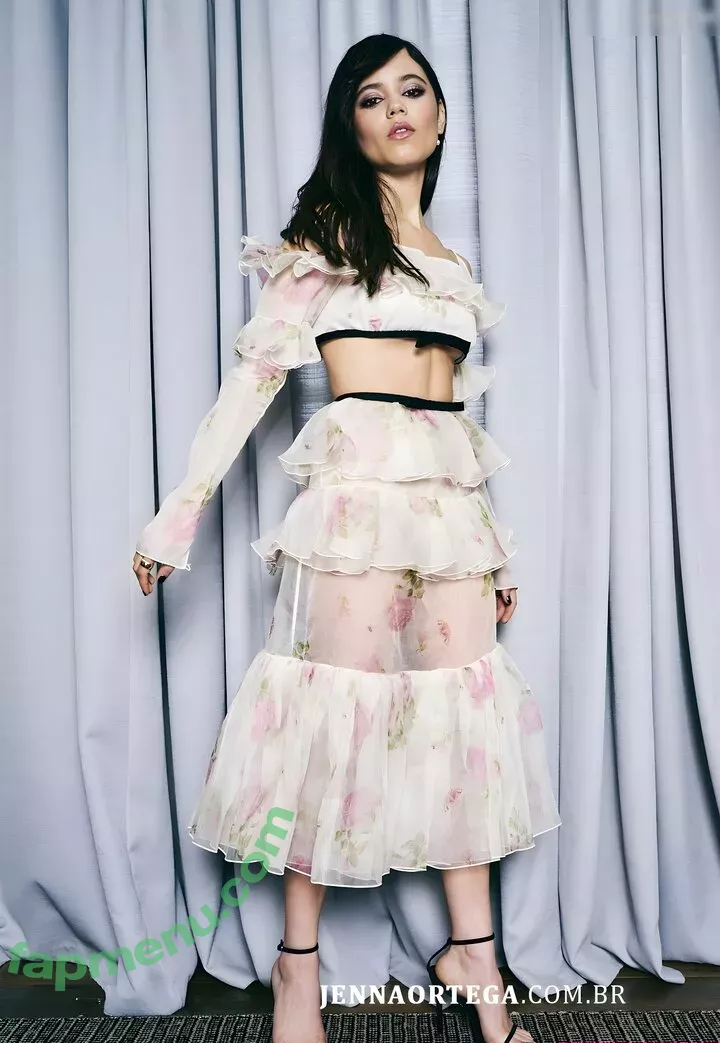 Jenna Ortega nude photo #2280 (Page / jennaortega)