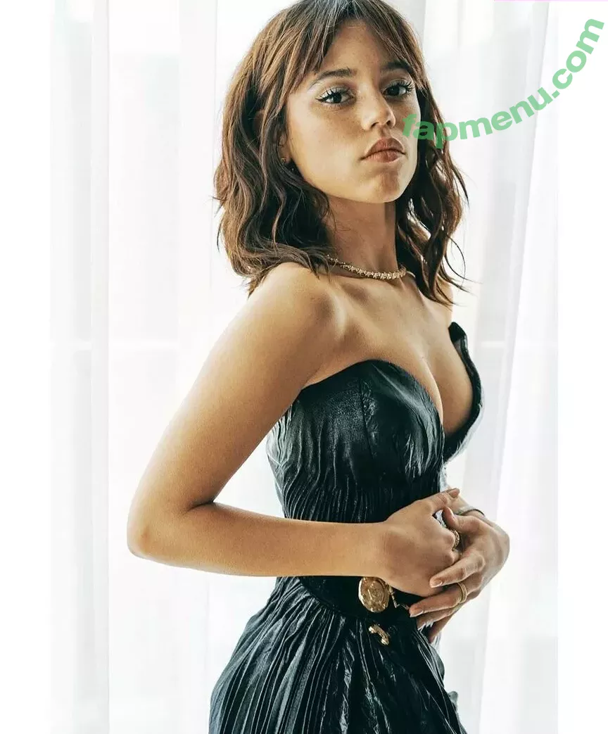 Jenna Ortega nude photo #2294 (Page / jennaortega)