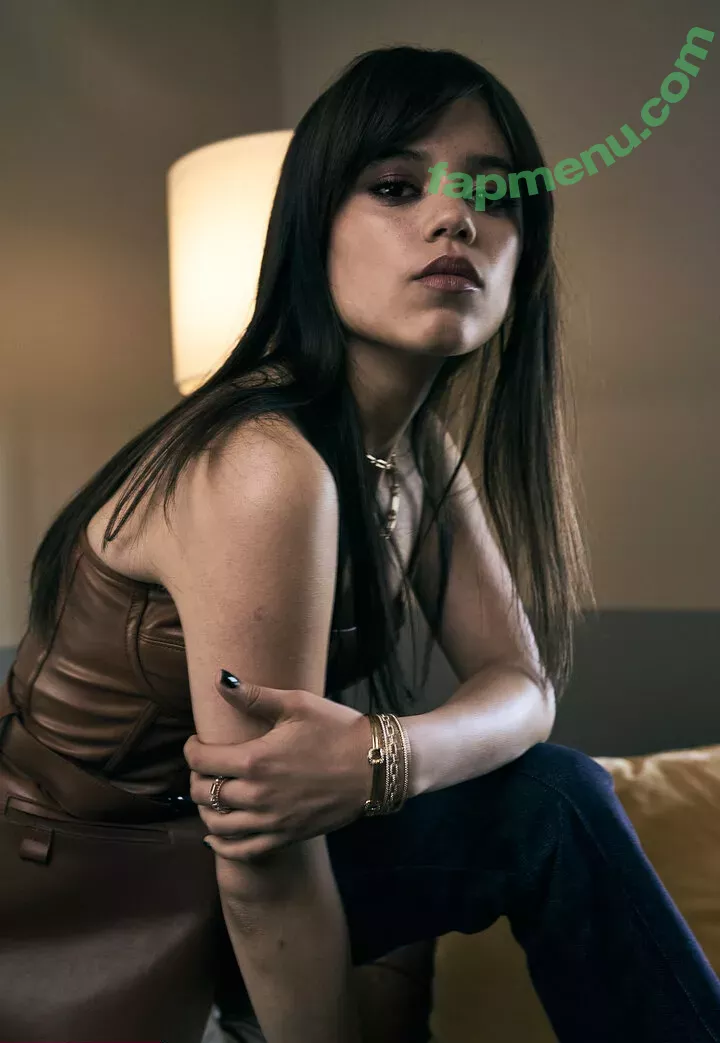 Jenna Ortega nude photo #2334 (Page / jennaortega)