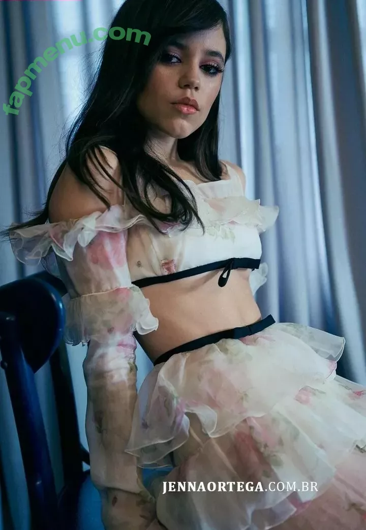 Jenna Ortega nude photo #2400 (Page / jennaortega)