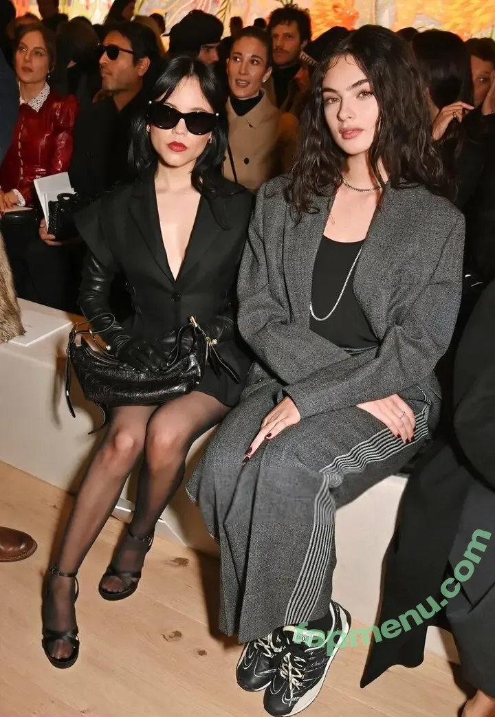 Jenna Ortega nude photo #2452 (Page / jennaortega)