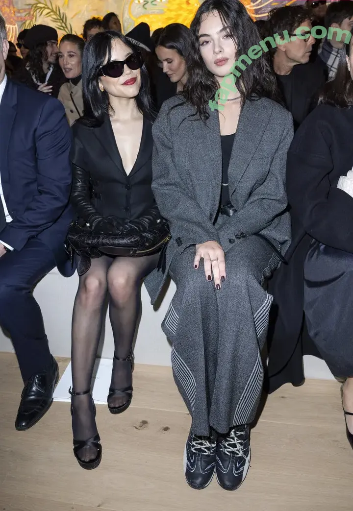 Jenna Ortega nude photo #2466 (Page / jennaortega)