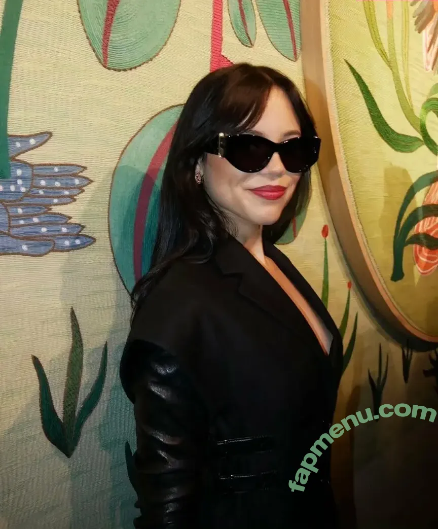 Jenna Ortega nude photo #2474 (Page / jennaortega)