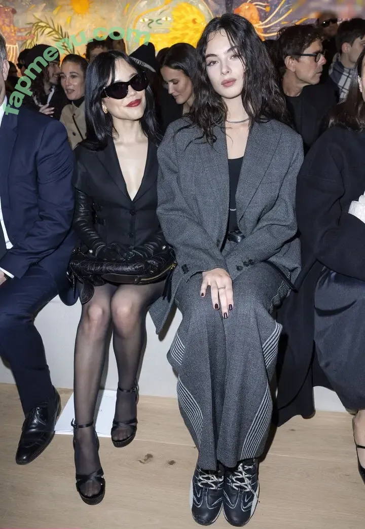 Jenna Ortega nude photo #2478 (Page / jennaortega)