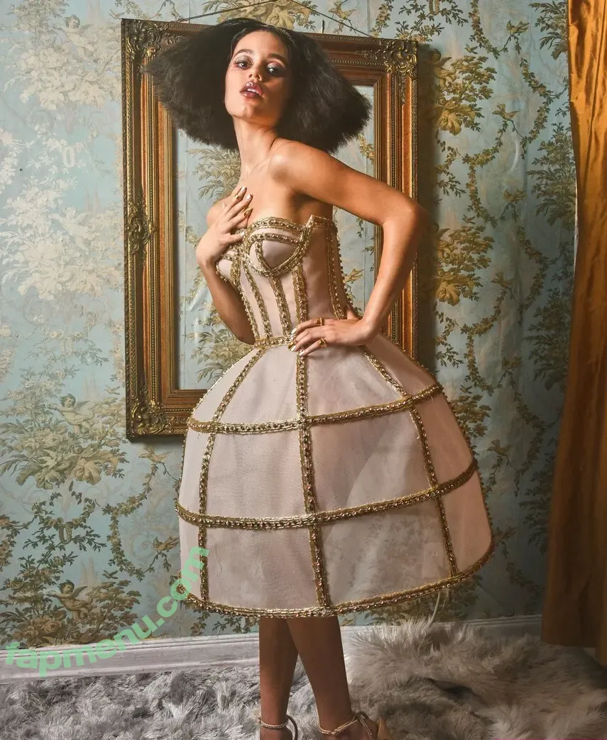 Jenna Ortega nude photo #2498 (Page / jennaortega)