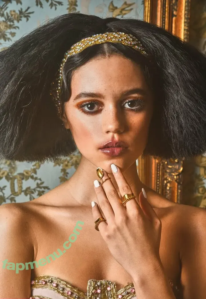 Jenna Ortega nude photo #2503 (Page / jennaortega)