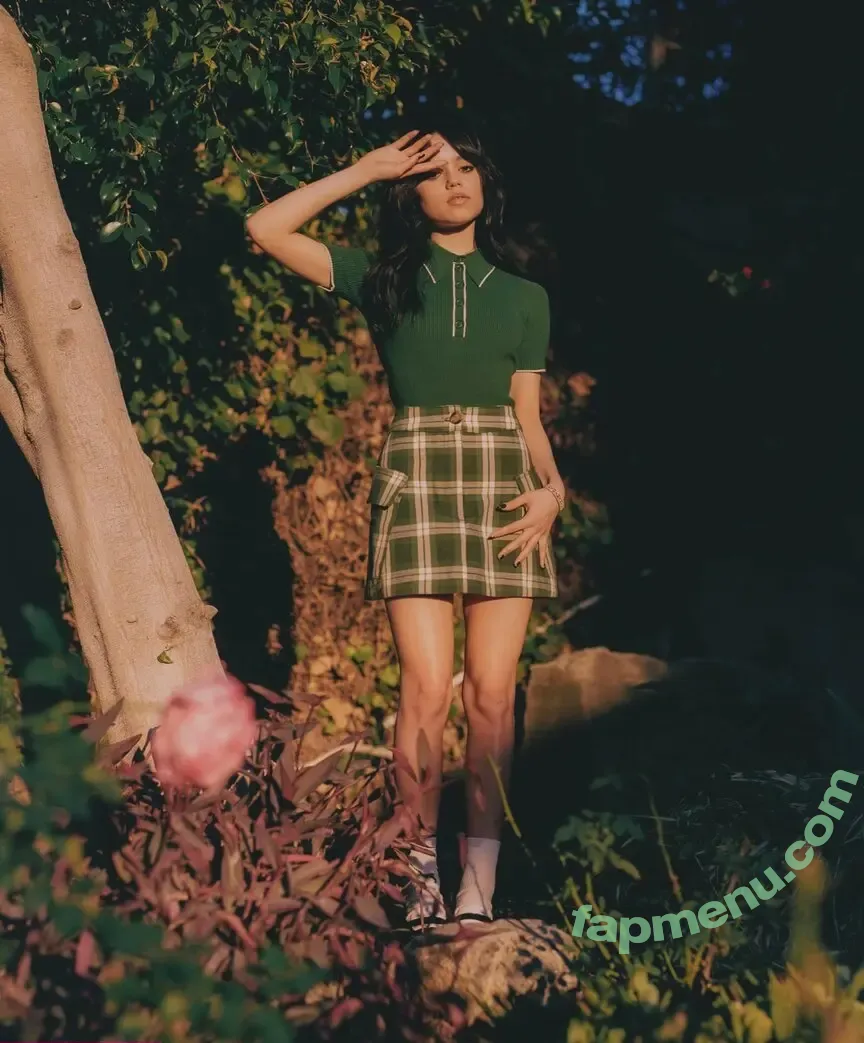 Jenna Ortega nude photo #2519 (Page / jennaortega)