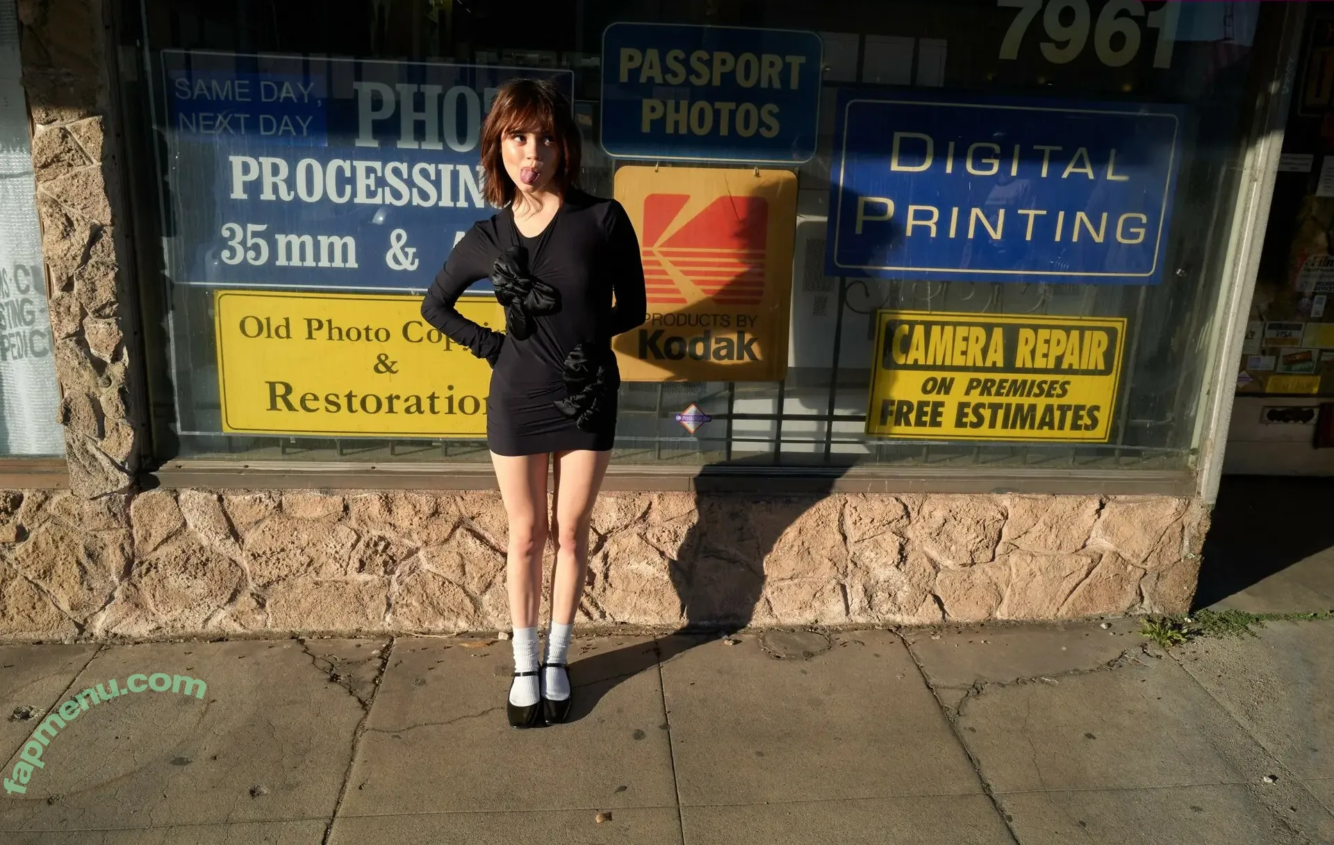 Jenna Ortega nude photo #2563 (Page / jennaortega)