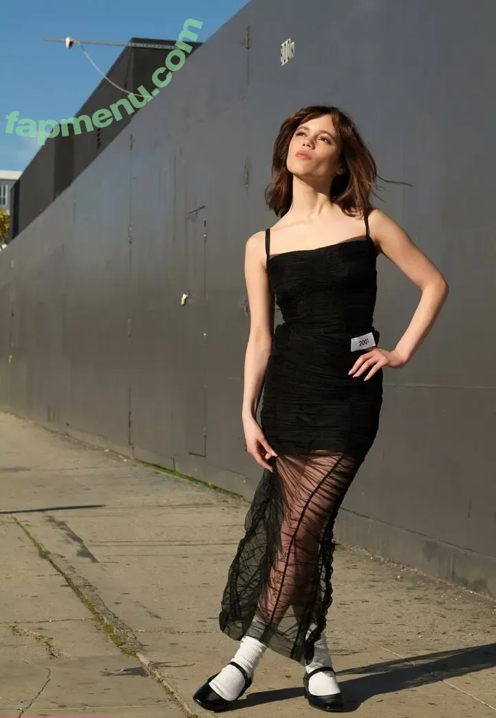 Jenna Ortega nude photo #2580 (Page / jennaortega)