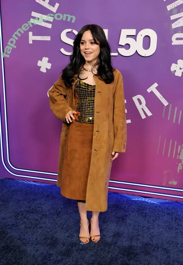 Jenna Ortega nude photo #2617 (Page / jennaortega)