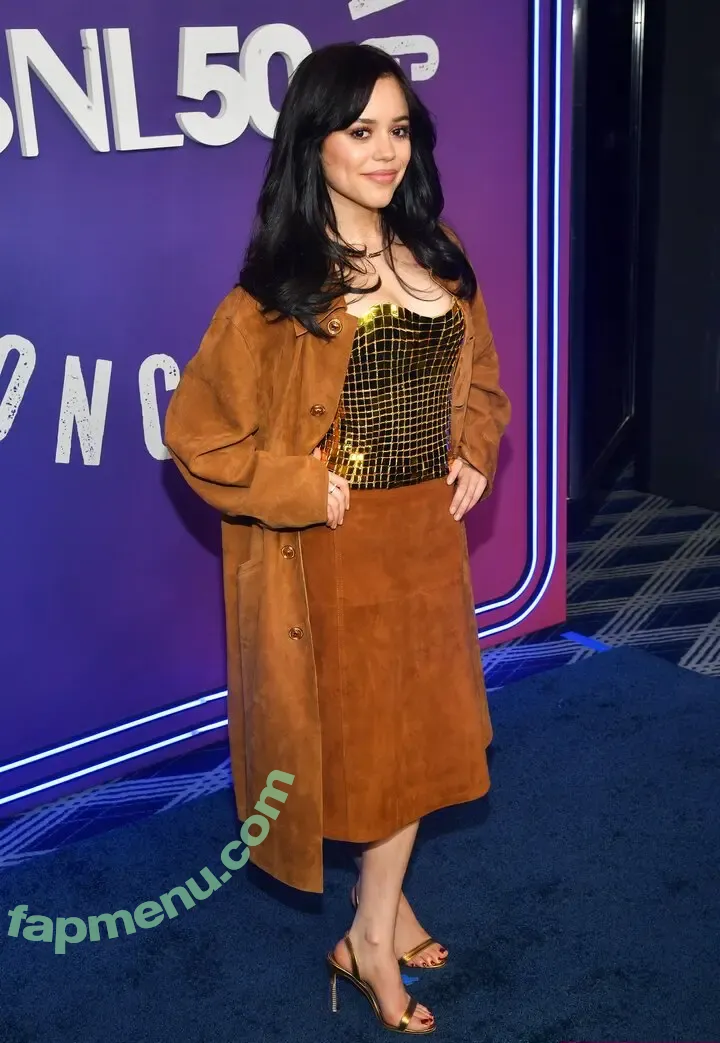 Jenna Ortega nude photo #2618 (Page / jennaortega)