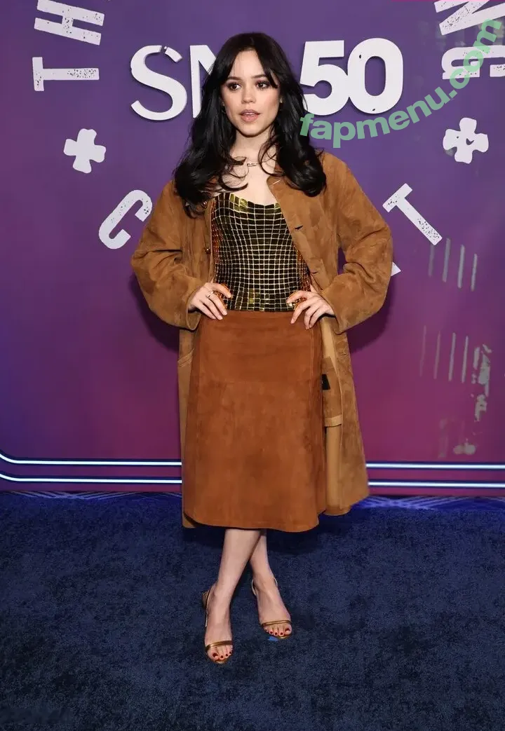 Jenna Ortega nude photo #2620 (Page / jennaortega)