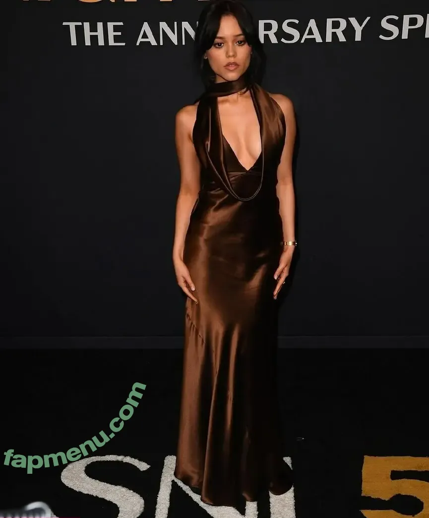 Jenna Ortega nude photo #2702 (Page / jennaortega)